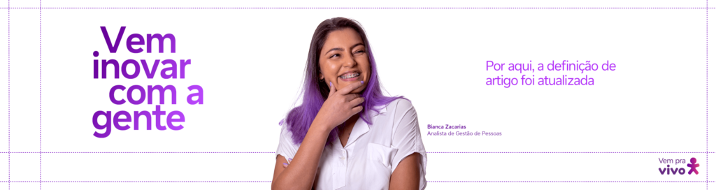 banner com uma fotografia de uma menina com cabelos roxos sorrindo e a frase por aqui a definição de artigo foi atualizada